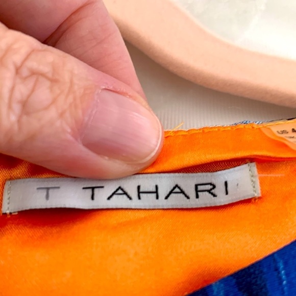 Tahari Sleeveless Blue Abstract Sheath Dress w/ Tie. Colorful Zipper. Size 4 - Picture 7 of 12